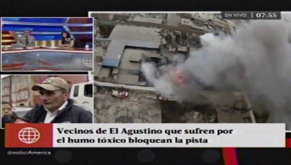 Vecinos afectados por incendio de El Agustino bloquean la Vía Evitamiento. (Captura de video)