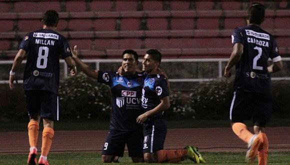 César Vallejo goleó 3-0 a Universitario de Sucre y clasificó a octavos de final de la Copa Sudamericana 2014. (USI)