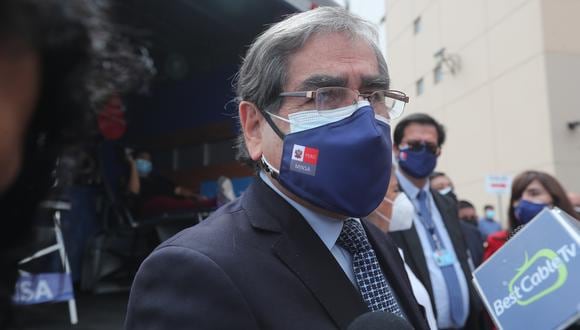 El ministro de Salud, Óscar Ugarte, manifestó que la denuncia en su contra por la vacunación de Martín Vizcarra será desestimada (GEC).