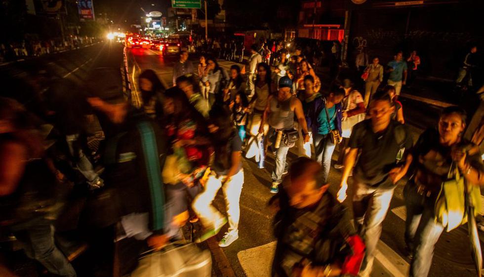 Un apagón de gran magnitud afectó anoche a gran parte de Caracas y a varios estados de Venezuela. (EFE)