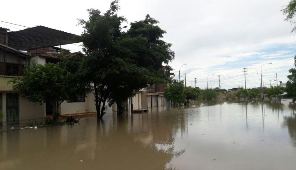 La ciudad de Piura, así como asentamientos humanos y urbanizaciones amanecieron anegadas por las fuertes lluvias. (Jorge Merino)