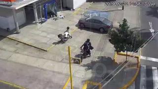 Así fue la fuga de los delincuentes que hirieron a cambista y asaltaron a agencia bancaria en Surco [VIDEO]