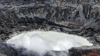 Costa Rica: Volcán Poás hace erupción y lanza cenizas a poblados vecinos