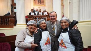 Luis Molina reitera pedido de un sueldo mínimo para mujeres de comedores populares 