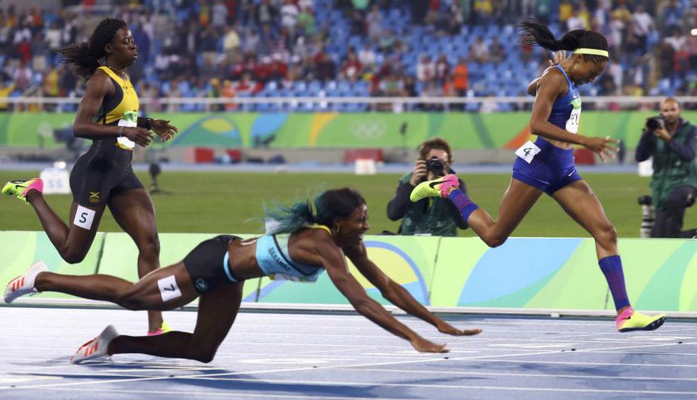 Río 2016: Atleta se lanzó en la meta y se llevó la medalla de oro en 400 metros. (Reuters)