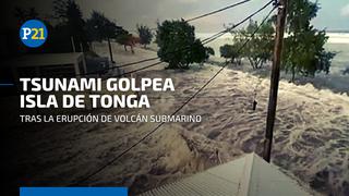 Imágenes del tsunami provocado por la erupción de volcán submarino en isla de Tonga