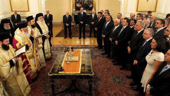 Arzobispo griego ortodoxo tomó el juramento. (AP)