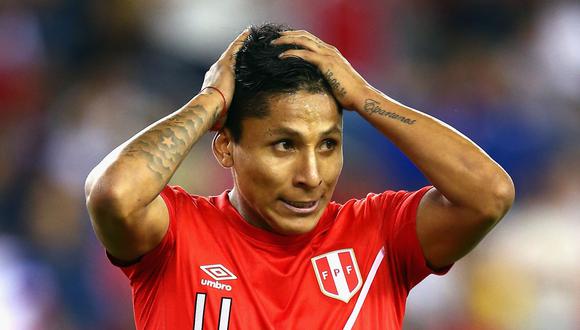 A Raúl le cuesta mucho poder anotar con la selección peruana./ Foto: Andina