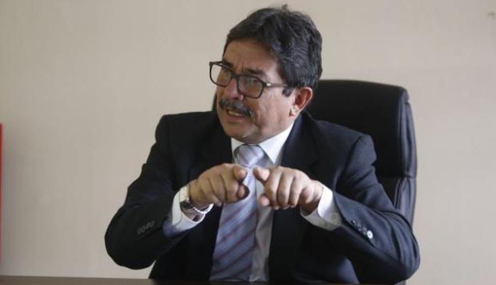 Enrique Cornejo señala estar libre de corrupción