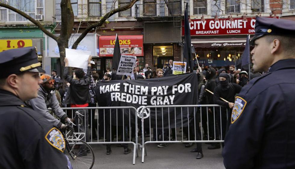 Más protestas en Baltimore, EEUU, pese a denuncia contra policías por crimen de Freddie Gray. (EFE)