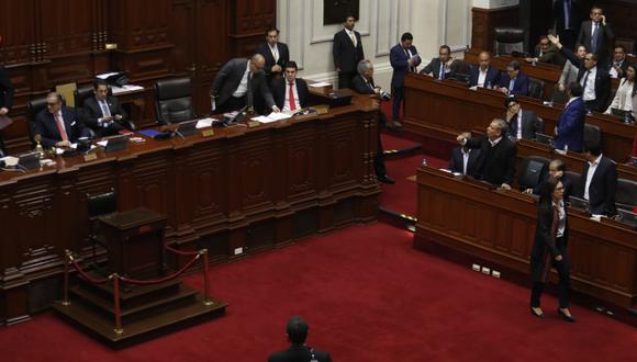 Minutos previos el presidente Martín Vizcarra anunció la disolución del Congreso. (Foto: GEC)