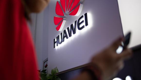 El anuncio del presidente y fundador de Huawei es el primer reconocimiento del impacto que suponen las medidas de Estados Unidos en contra de la compañía. (Foto: AFP)