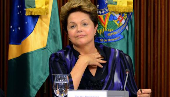 Rousseff se reunió con gobernadores y alcaldes de las capitales estatales. (AFP)