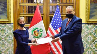 Canciller Allan Wagner recibió cartas credenciales de nueva embajadora de EE.UU. en el Perú