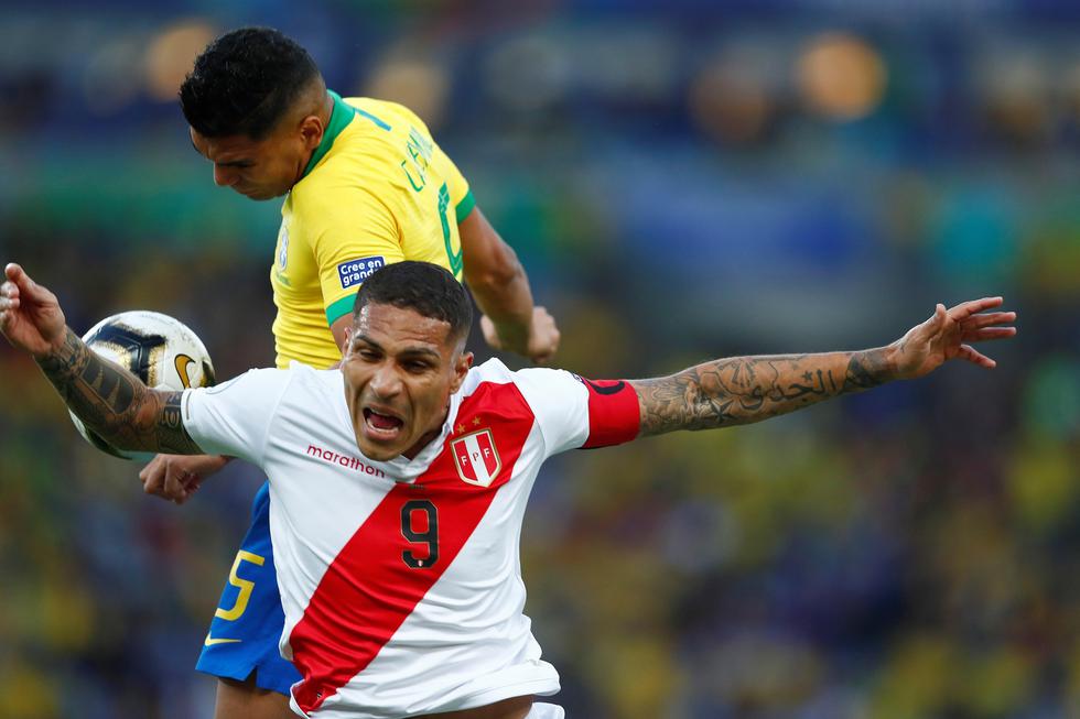 Paolo Guerrero es el primer peruano en anotarle a las 10 selecciones de Sudamérica. (Foto: AFP)