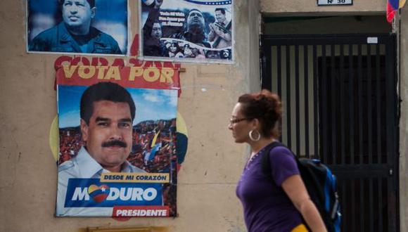 Obsesión. Nicolás Maduro ve a Hugo Chávez en todas partes. (EFE)