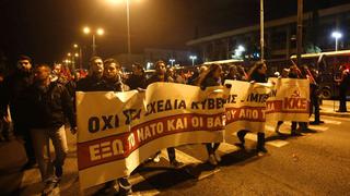 Miles conmemoran en Atenas el levantamiento universitario de 1973 | FOTOS