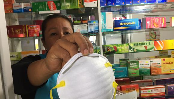 Comerciantes venden caja de mascarillas N95 hasta en 600 soles en Cercado de Lima (Foto: Daniel Carbajal)