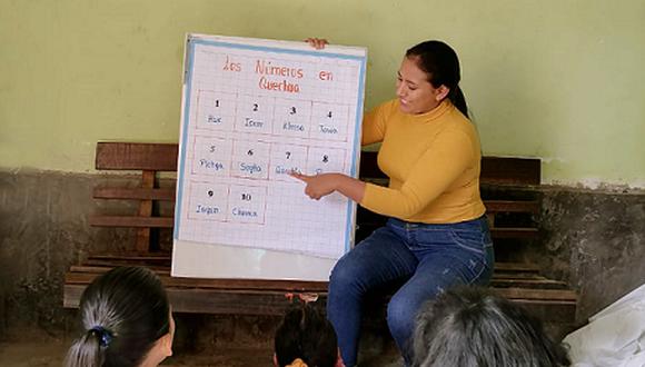 En su cuenta, la joven becaria del Pronabec comparte videos sobre palabras básicas en su lengua y las costumbres de su comunidad.