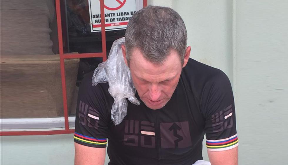Lance Armstrong envió sentido mensaje a la familia del niño ciclista que murió atropellado.