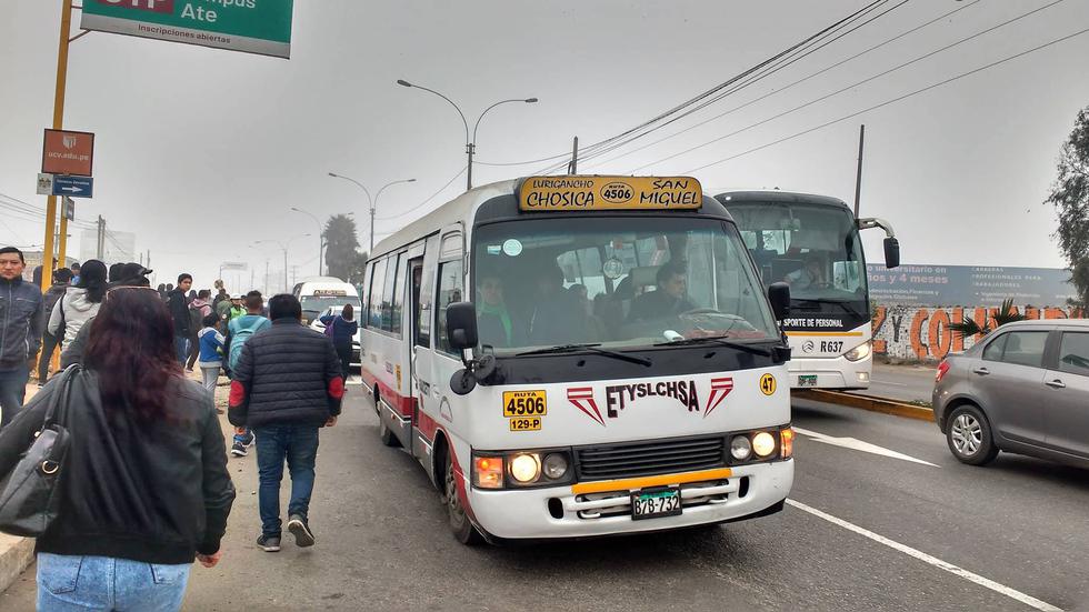 Paro de transportistas en Huaycán (Óscar Flores/Perú21)
