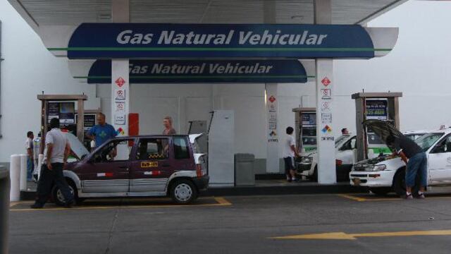 Casi 120,000 autos usan gas natural