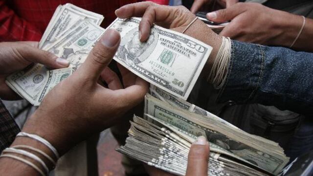 BCR evita que el dólar se desplome