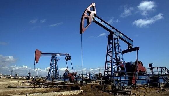 El Minem prepara la entrega de lotes petroleros a Petroperú.