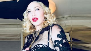 Madonna hace topless y genera polémica en redes sociales [FOTOS]