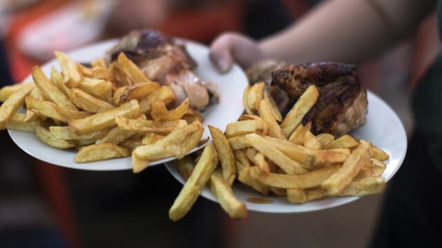 Pollo a la brasa y ají de gallina en la lista de los mejores platos con pollo, según Taste Atlas