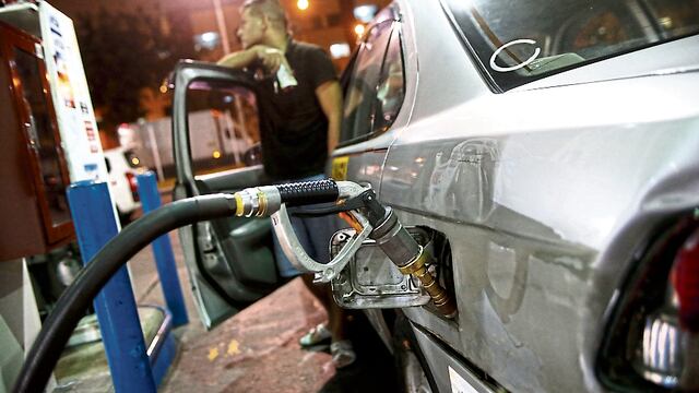 Opecu: Precios de referencia de combustibles bajan hasta en 7.63% por galón y GLP hasta en 4.62% por kilo