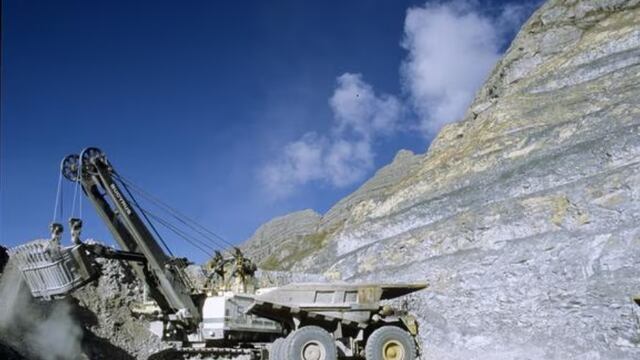 Luis Castilla: “Minería aporta 10 puntos del PBI cada año”