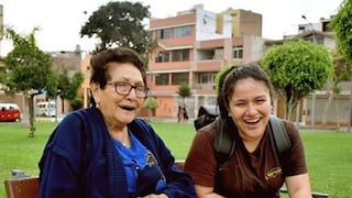 “De lo peor siempre sale lo mejor”: La historia de ‘La abuela Norma’, que no deja de arrebatar sonrisas en cuarentena [VIDEOS]