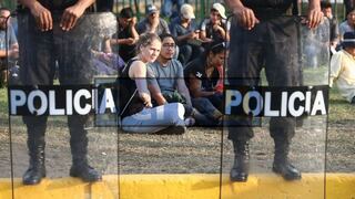 San Isidro: Policía lanza bombas lacrimógenas durante marcha contra el indulto [VIDEO]