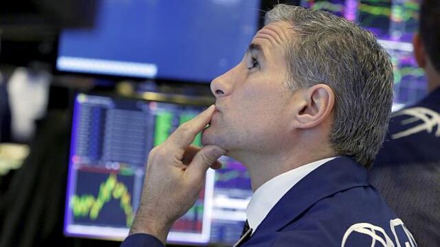 Wall Street abre en verde tras alza de tasas de la FED