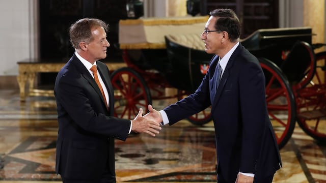 Jorge Muñoz se reunió con el presidente Martín Vizcarra en Palacio