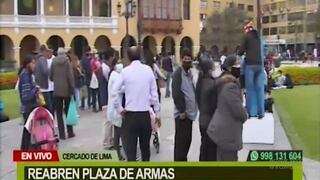 Plaza de Armas de Lima es reabierta al público tras retiro de rejas que limitaban su acceso