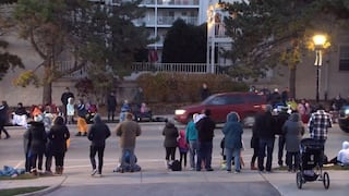 Varios heridos tras embestida de auto contra un desfile navideño en EE. UU. [VIDEO]