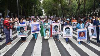 Ayotzinapa‬: Conmemoran un año de la desaparición de 43 estudiantes con marchas en México [Fotos]