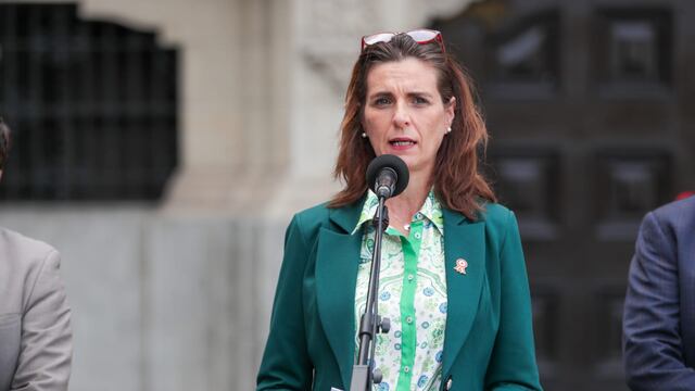 Ministra Hania Pérez de Cuéllar sobre diligencia fiscal: “El que no la debe, no la teme”