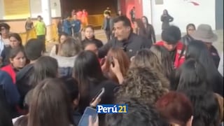 Reportan problemas en las puertas de ingreso al concierto de Libido (VIDEO)