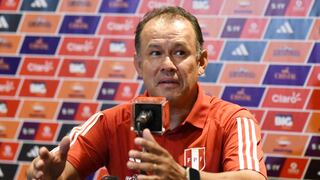 Oblitas: “Mientras Reynoso no resuelva su contrato, seguirá siendo el técnico de Perú”