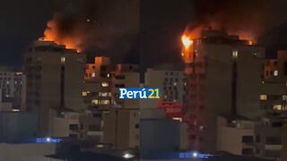 Incendio de grandes proporciones consume parte alta de un edificio de Miraflores | VIDEO