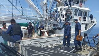Marina de Guerra del Perú muestra los equipos y tecnología para el control de embarcaciones que operan en el mar peruano
