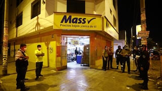 Los Olivos: PNP frustró asalto a tienda Mass y capturó a dos delincuentes | VIDEO
