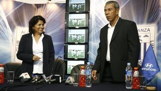 Valencia define este lunes su permanencia en Alianza Lima
