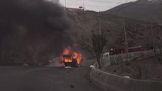 Surco: conductor salvó de morir quemado al incendiarse su camioneta en el cerro Centinela