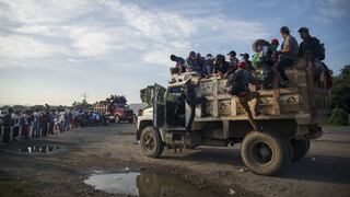EE.UU. pide a hondureños que "no se empobrezcan" en viaje destinado al fracaso
