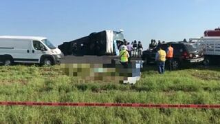 Volcadura de bus deja 12 muertos y 10 heridos en México