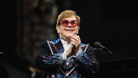 Elton John es un famoso cantante británico conocido por sus canciones "Rocket Man", "Don't go breaking my heart" y "Skyline Pigeon" (Foto: Elton John / Instagram)